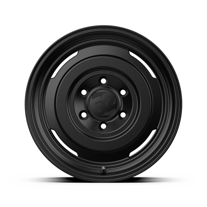 Fifteen52 Analog HD Asphalt Black