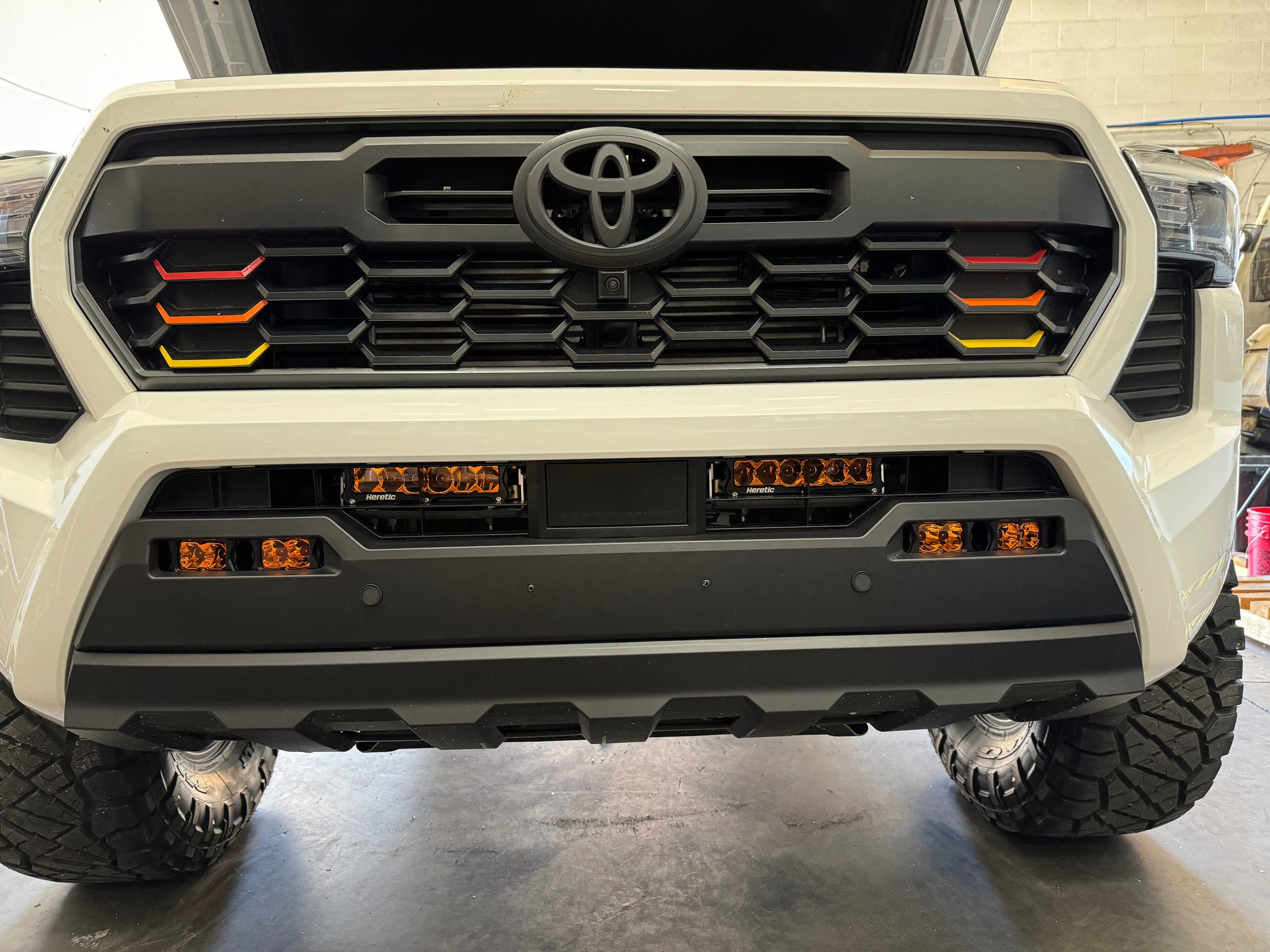Toyota Tundra (22+), Sequoia (23+), Tacoma (24+), 4Runner (25+) Selective Yellow SAE Fog Light Kit Toyota Tundra (22+), Sequoia (23+), Tacoma (24+), 4Runner (25+) Selective Yellow SAE Fog Light Kit