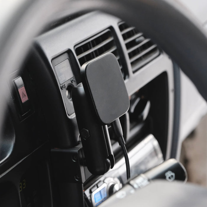 Offroam Magnetic Qi2 Charging Phone Mount for Tacoma (1996-2004)