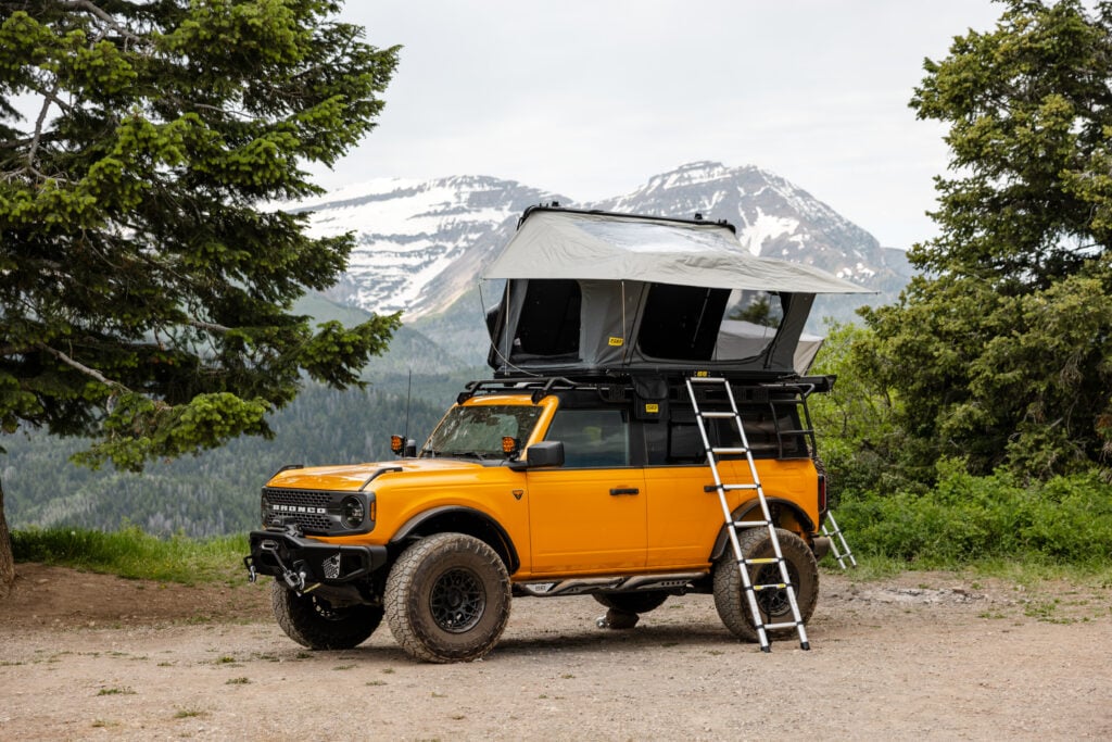 Smittybilt Aluminum Side Opening Roof Top Tent 2985