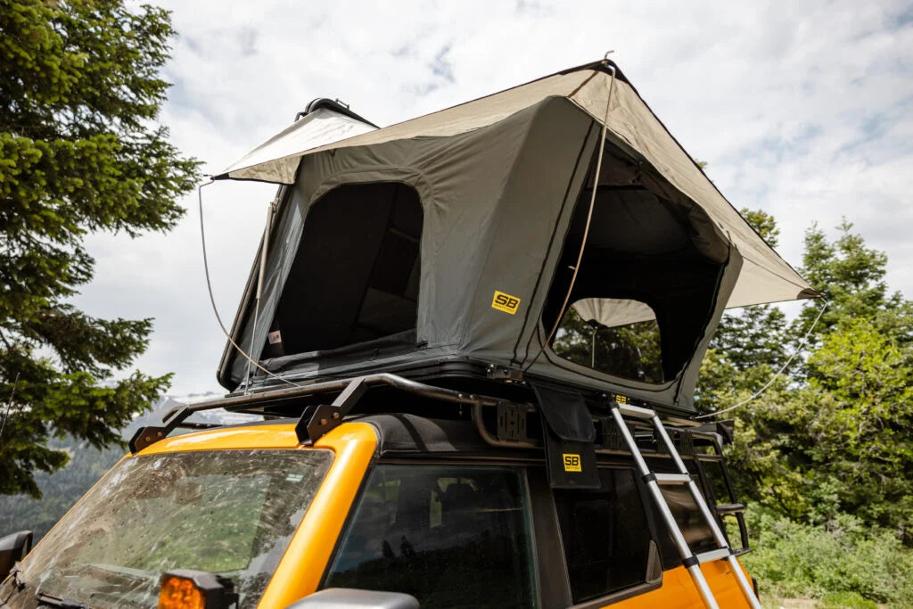 Smittybilt Aluminum Side Opening RTT