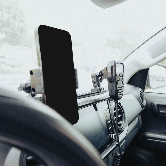 Tackform TRAXX™ - Assault Track Picatinny Dash Bracket With 20LITE Phone Holder for Tacoma (2016-2023)