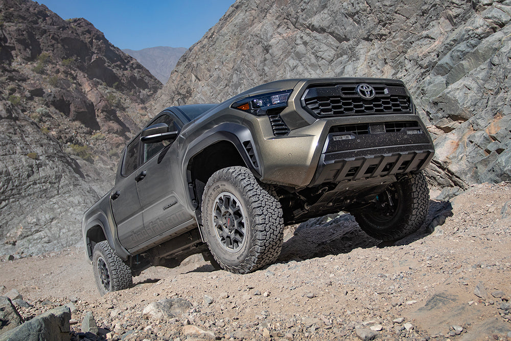 Total Chaos Mid Travel Lift Kit W/Front & Rear 2.5" King Shocks For Tacoma (2024-Current)