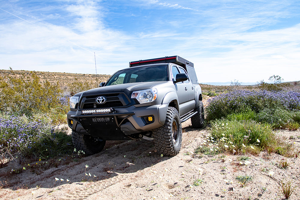 Total Chaos Mid Travel Lift Kit W/Front & Rear 2.5" Adjustable King Shocks for Tacoma (2005-2015)