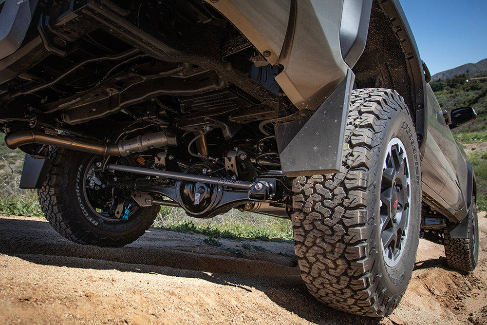 Total Chaos Rear Links W/King 2.5" Diameter Shocks For Tacoma (2024-Current)