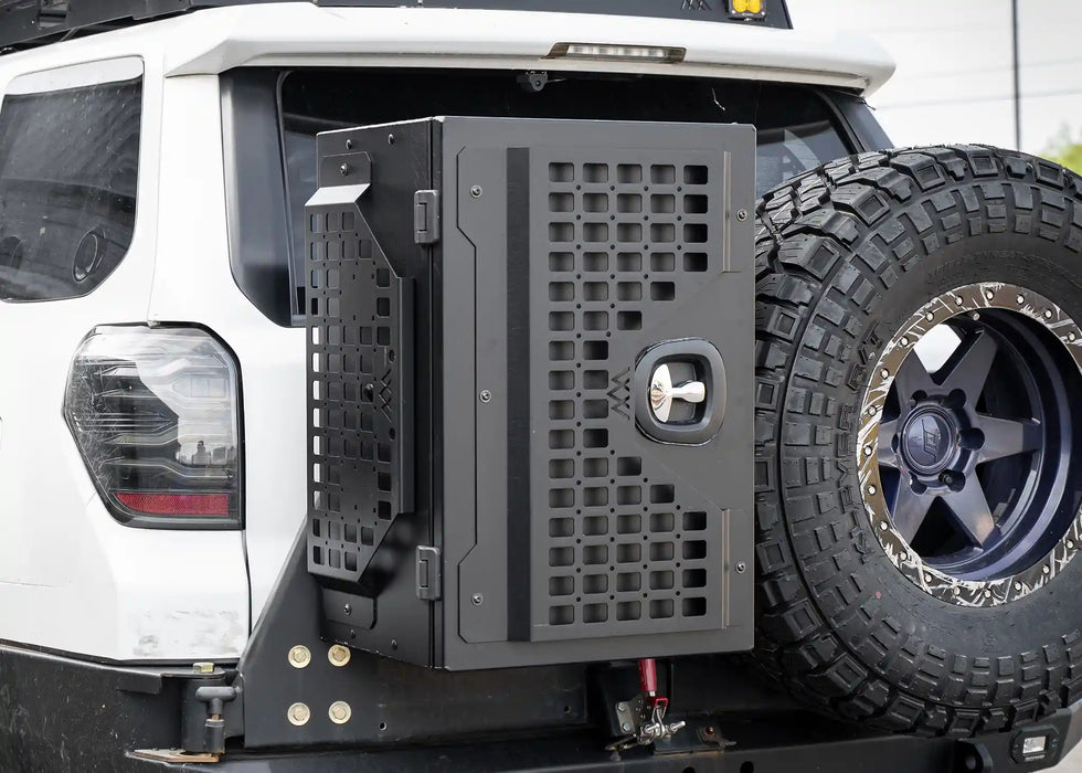 Backwoods Universal Overland Storage Box