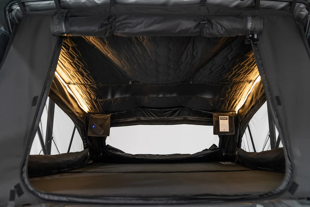 Free Spirit Recreation Nova King Rooftop Tent