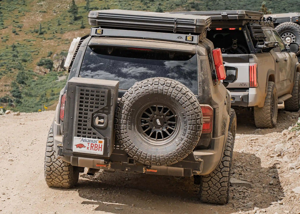 Backwoods Universal Overland Storage Box